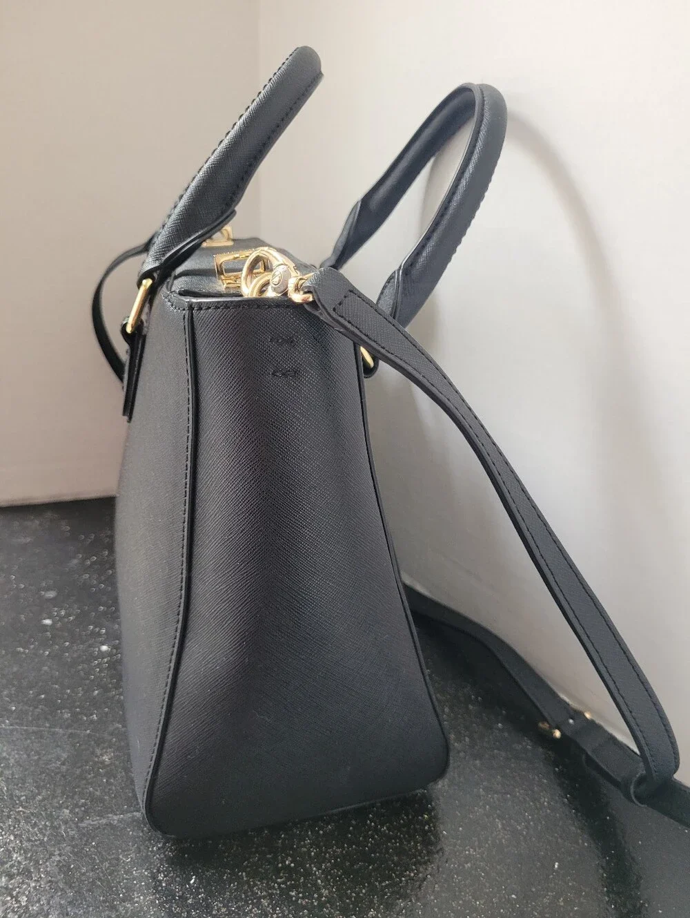 Henri Bendel New York Black Medium Tote Bag Shoulder Strap